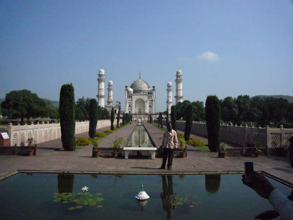 Bibi-ka Maqbara